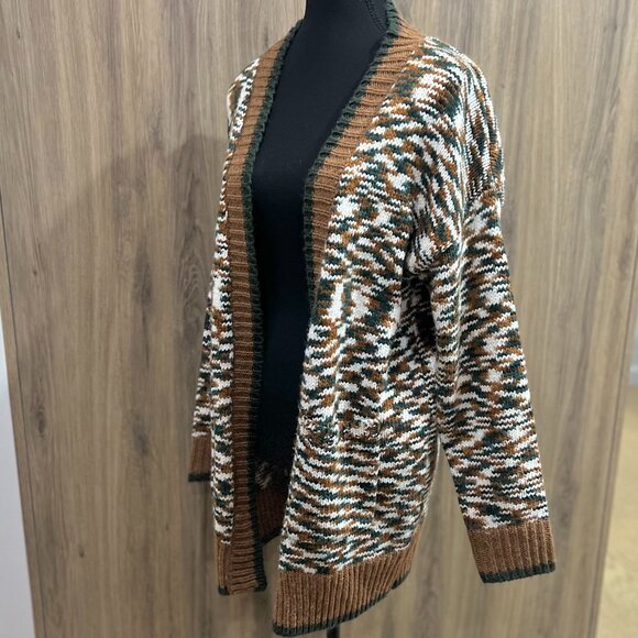 Skies are Blue Chunky Cardigan - Picture 3 of 11